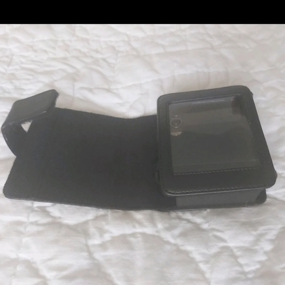 GPS display/Flip Cellphone holder/ Small Make up bag